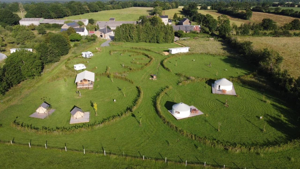 Camping A La Ferme - Hebergements Insolites Cerisy-la-Foret Extérieur photo