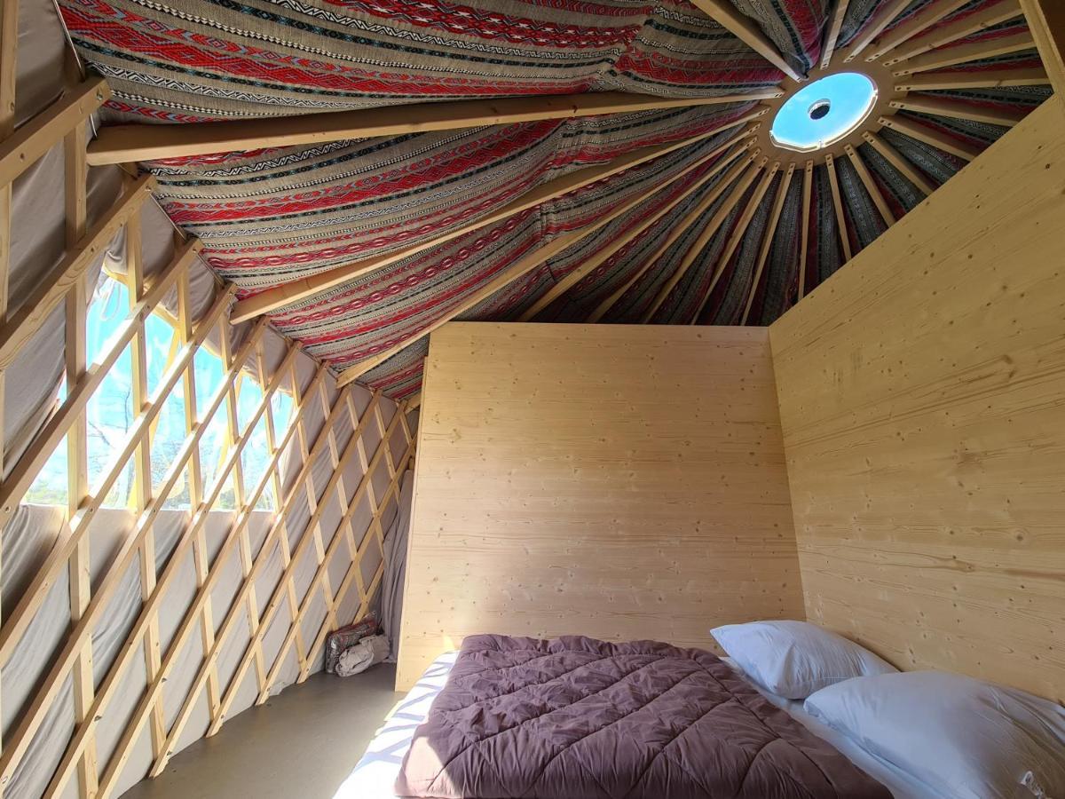 Camping A La Ferme - Hebergements Insolites Cerisy-la-Foret Extérieur photo